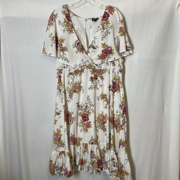Torrid Challis Caplet Skater Dress Womens 2X Cream Floral Print Surplice Neck - Picture 11 of 16